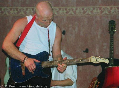 ©06_12_03_092